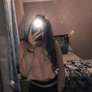 Meet your Posher, Alexus